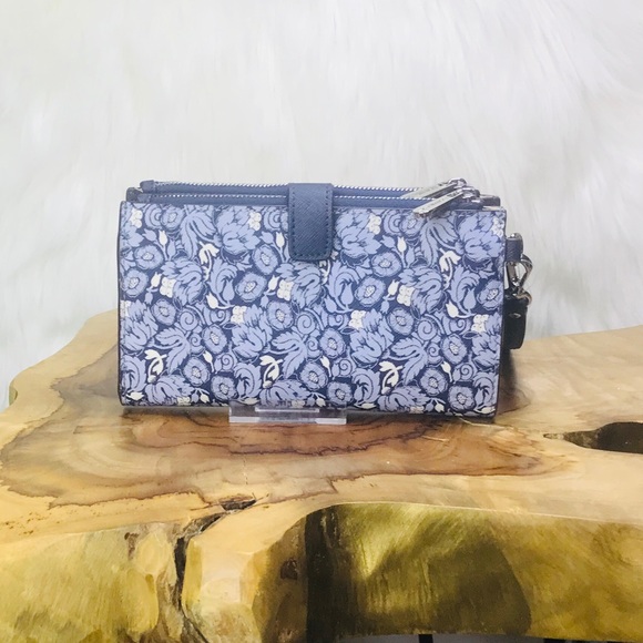 Michael Kors Jet Set Double Zip Floral Wristlet - Picture 4 of 8